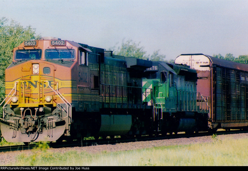 BNSF 5402 East